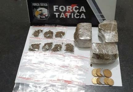Traficante pula em rio para fugir nadando da PM, mas acaba preso