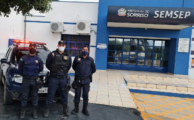 Guarda Municipal salva criança que estava desacordada em veículo
