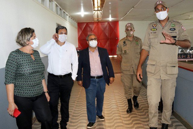 Secretarias de Colíder visitam colégio bombeiro militar em Alta Floresta