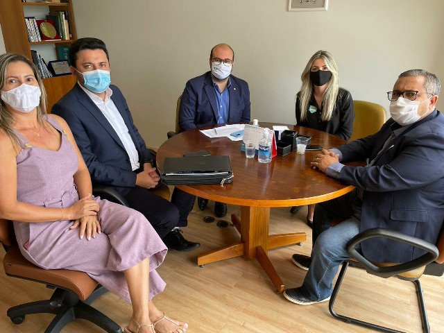 Prefeito Maninho em sua visita a Brasília participou de audiência com deputado Dr, Leonardo Ribeiro