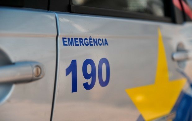 Grupo armado invade fazenda e rouba agrotóxicos avaliados em R$ 600 mil, moto, celulares e dinheiro