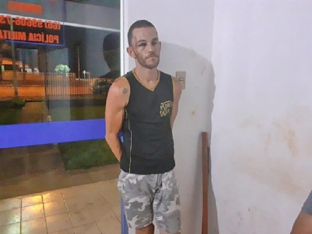 Jovem que foi preso duas vezes em um único dia é encontrado morto