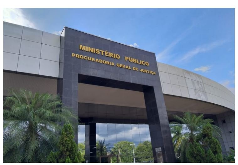 Prefeitos que descumprirem decreto estadual de 'restrições' serão responsabilizados, alerta PE
