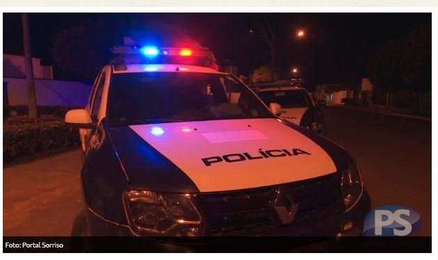 Homem é agredido por dupla e esfaqueado.