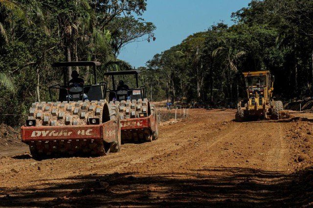Governo de MT vai comprar 175 máquinas e equipamentos para conservação de rodovias