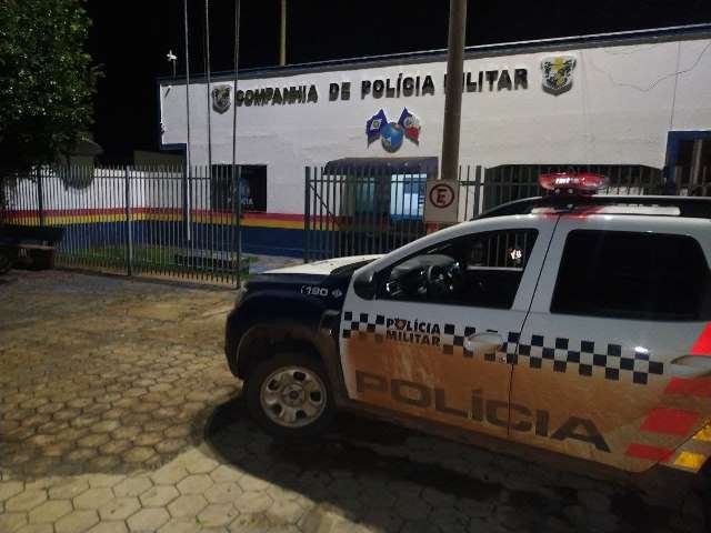 URGENTE: Ladroes em Colíder levam joias em ouro, celulares e veiculo dando prejuízo em mais de 20mil para vítima.