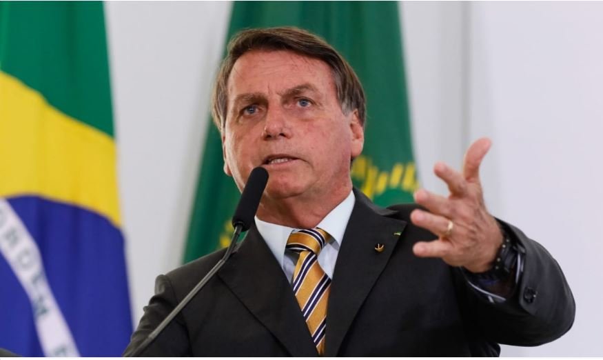‘Quero tranquilizar o povo brasileiro e afirmar que as vacinas estão garantidas’, diz Bolsonaro