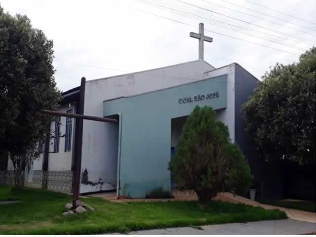 Bandidos invadem igreja em Colíder e furtam equipamentos avaliados em 15mil. (Fotos)
