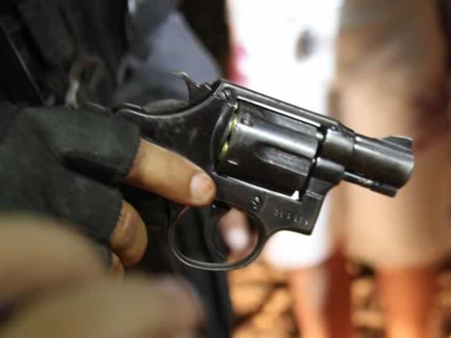 Bandidos em Colíder ficam feridos após praticarem assalto e serem atropelados por vitima.