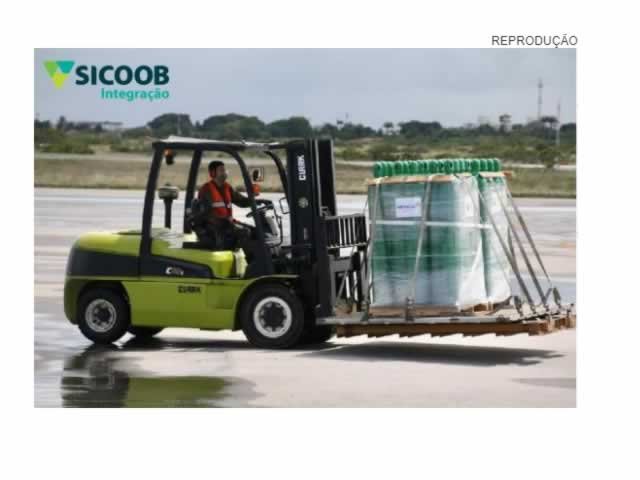 Sicoob integração adere a campanha e faz doação de cilindros de oxigênio
