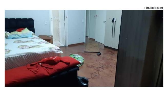 Bandido invade residência e esfaqueia pastor e esposa