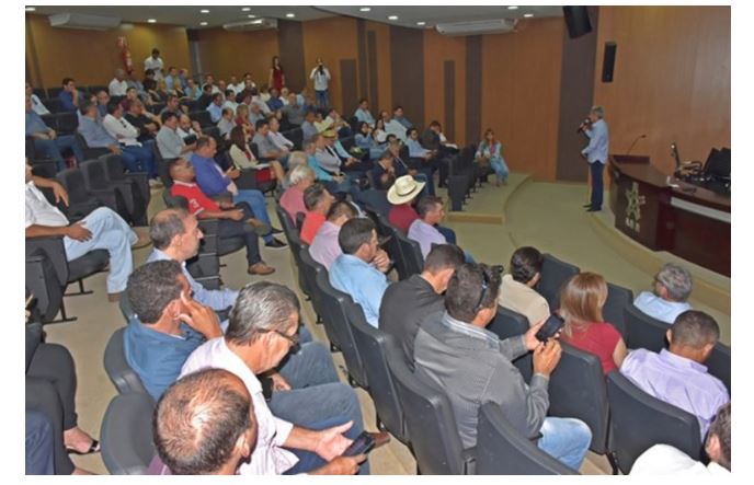 Prefeitos entram na justiça para que Taques quite dívida de R$ 154 milhões