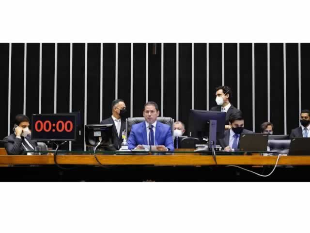 Doze anos depois, Congresso derruba veto de Lula com impacto de R$ 2,7 bilhões