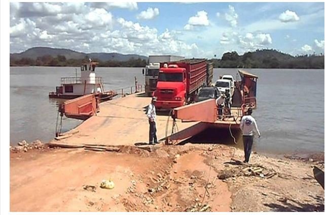 Justiça determina que União retire balsa e rebocador da travessia do Rio Xingu