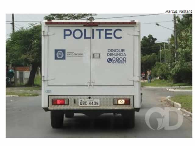 Mulher é achada morta em casa e médicos suspeitam de envenenamento