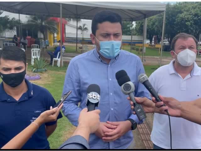 Sec. Mun. de Saúde de Colíder prepara drive-thru para testes rápidos no feriado do dia (01). (Vídeo)
