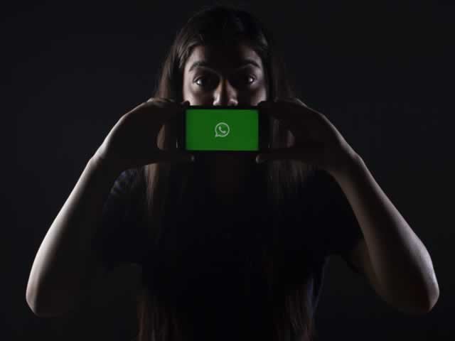 Homem, de 46 anos, é extorquido após trocar mensagens com mulher de suposto delegado no zap e perde R$ 3.800 mil