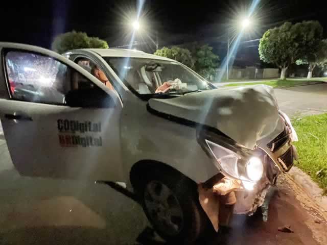 Motorista em Colíder provoca acidente entre dois veículos invadindo à preferencial. (Vídeo)