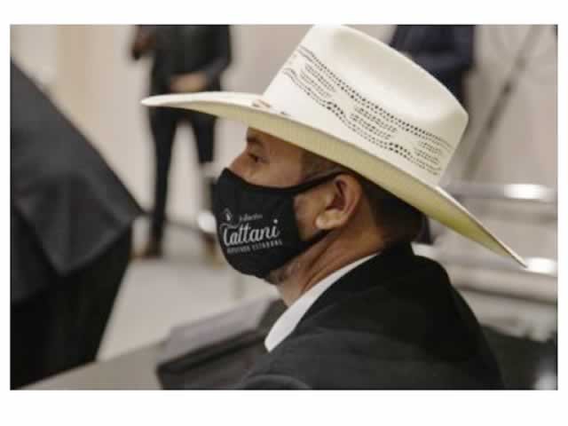 Bandidos usam nome de deputado