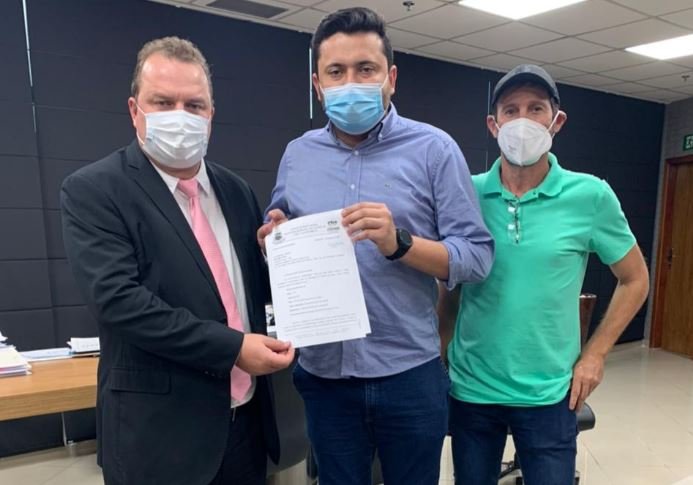 DEPUTADO MAX RUSSI DESTINA R$200 MIL PARA AQUISIÇÃO DE AMBULÂNCIA PARA COLÍDER