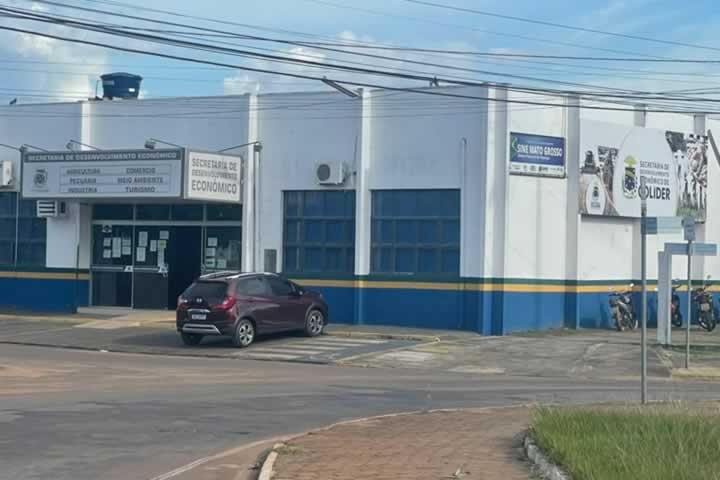 Esta em busca de novo trabalho o SINE Colíder tem varias vagas.