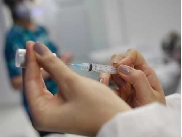 14% da população geral de Colíder já foi vacinada contra COVID-19