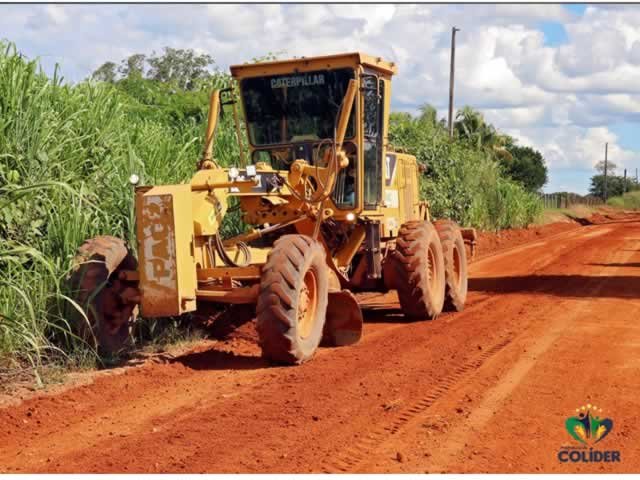 INFRAESTRUTURA TRABALHA NA MANUTENÇÃO DAS ESTRADAS VICINAIS DE COLÍDER