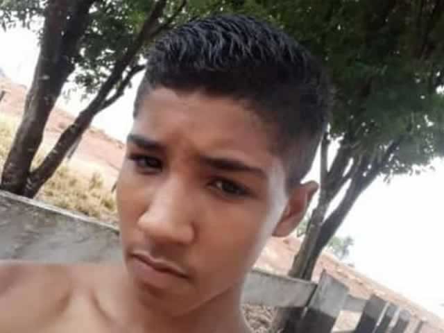 Jovem de 17 anos em Colíder falece horas após sofrer acidente na MT-320, o mesmo foi fechado por uma caminhoneta. (Fotos)