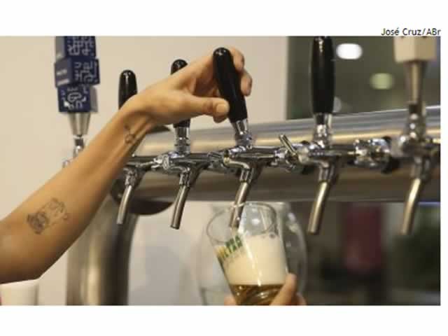 População tem deixado de tomar vacina para beber no fim de semana