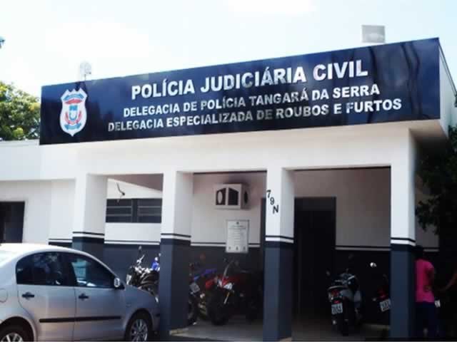Mulher é presa após atear fogo no marido que conseguiu dirigir com o corpo em chamas até hospital em MT