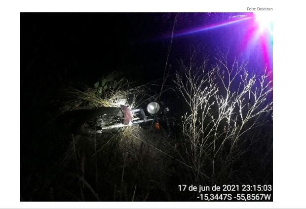 Motociclista morre após colisão em Amarok de empresário na estrada de Chapada