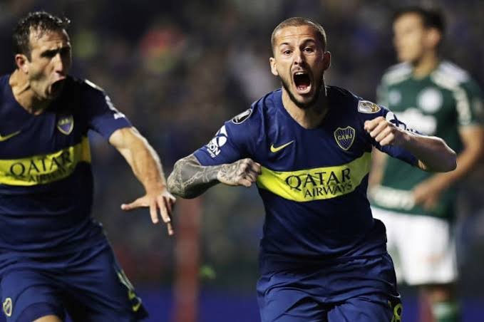 D. Benedetto entra no final e em 6 minutos marca 2 e Boca vence Palmeiras na Bombonera