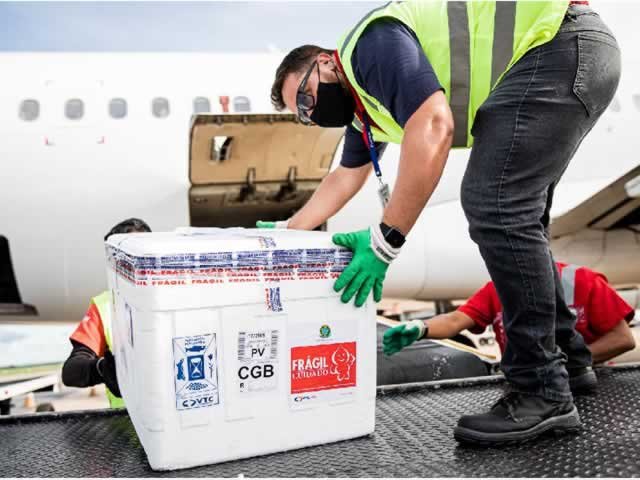 MT recebe nova remessa de vacinas Pfizer, CoronaVac e Janssen nesta quinta-feira; total de doses é de 113.920