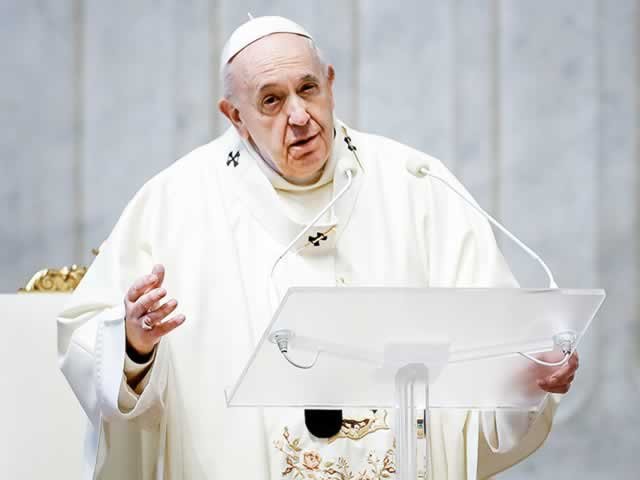 Cirurgia feita pelo Papa Francisco é comum, mas tem riscos