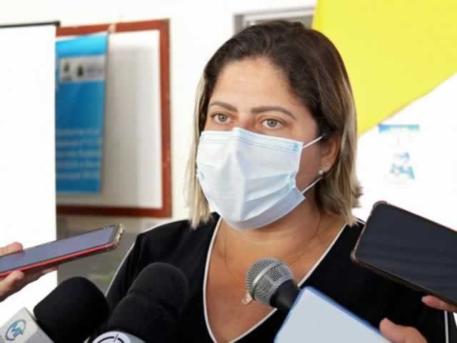 ESCOLAS DA REDE MUNICIPAL RECEBEM KITS COM MATERIAL PARA CONSCIENTIZAR SOBRE COVID