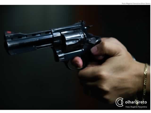 Funcionário de usina é assassinado a tiros por motorista de Hilux após discussão em clube