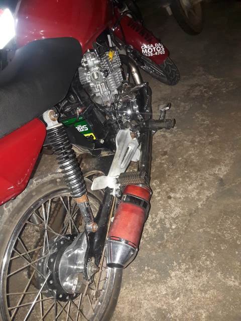Em Colíder PM detém motoqueiro de menor de idade em alta velocidade. (Fotos)
