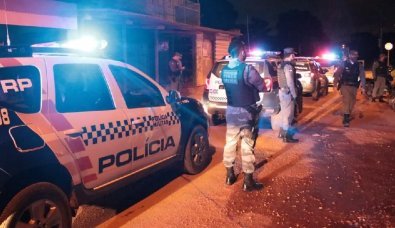 Cortadores de grama matam idosa estrangulada e roubam dinheiro em MT