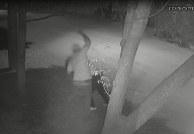 Câmera de segurança flagra mulher sendo agredida pelo marido
