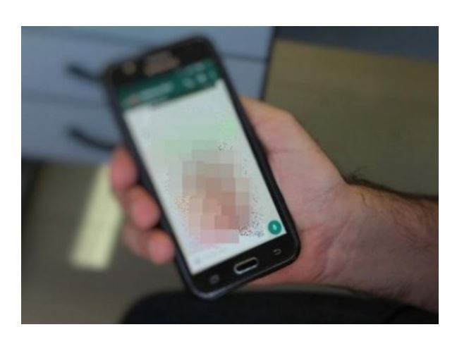 Pai recebe nudes da própria filha e denuncia genro, que é preso em MT