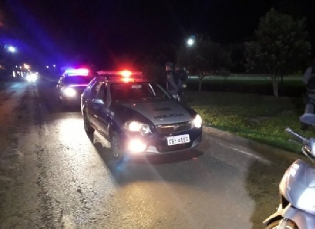Dois bandidos são mortos em confronto com policiais militares durante tentativa de furto