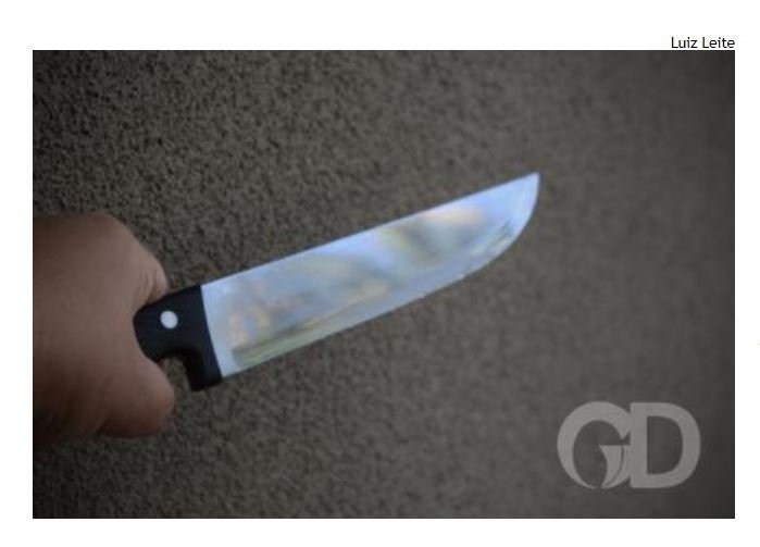 Filho impede pai de sair para comprar droga e é ameaçado com faca