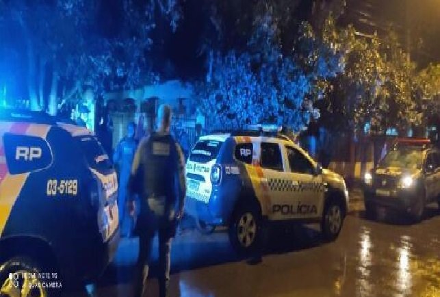 Ladrão de celular invade casa e estupra menina de 14 anos