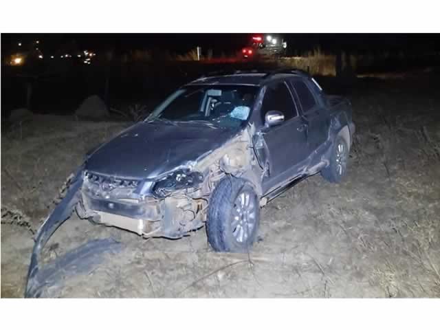 MT-320: motorista perde controle de veículo e sai da pista em Nova Canaã do Norte