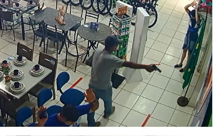 PM prende suspeitos de assaltar a Gazin na última sexta-feira em Guarantã. (Fotos)