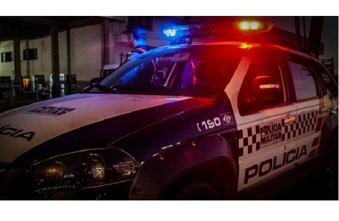 Mulher acorda 'do nada' em motel com homem e diz que se trancou em banheiro para escapar de estupro