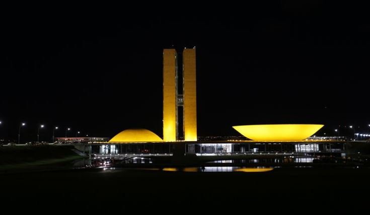 Senado aprova aumento de 16% para ministros do STF; salários vão a R$ 39,2 mil
