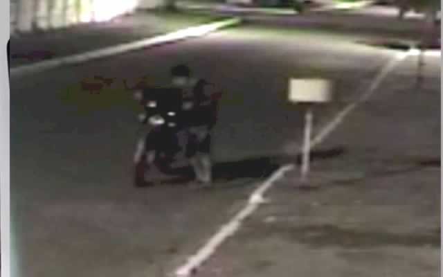 URGENTE: Ladrão em Colíder furta moto e é detido pela vítima quando estava dando role com a moto.