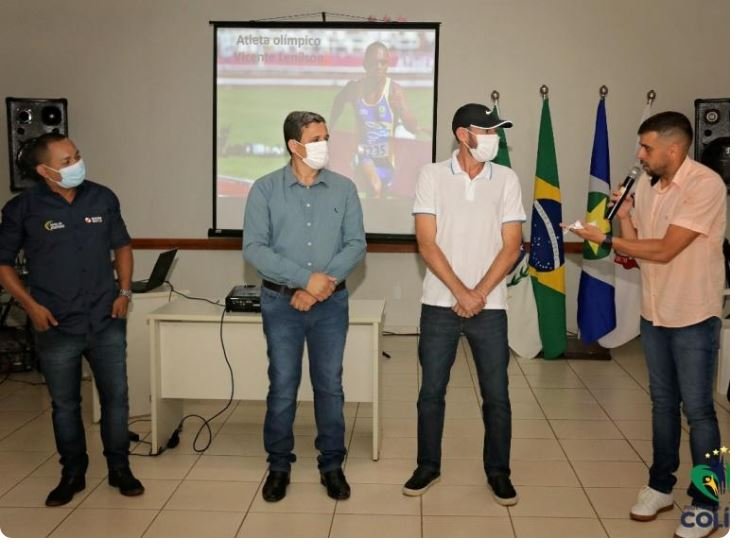 Palestra com medalhista Vicente Lenilson é realizada em Colíder. (Fotos)