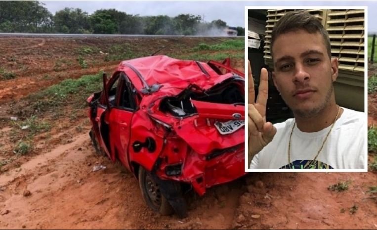 Universitário morre e três ficam feridos após veículo capotar